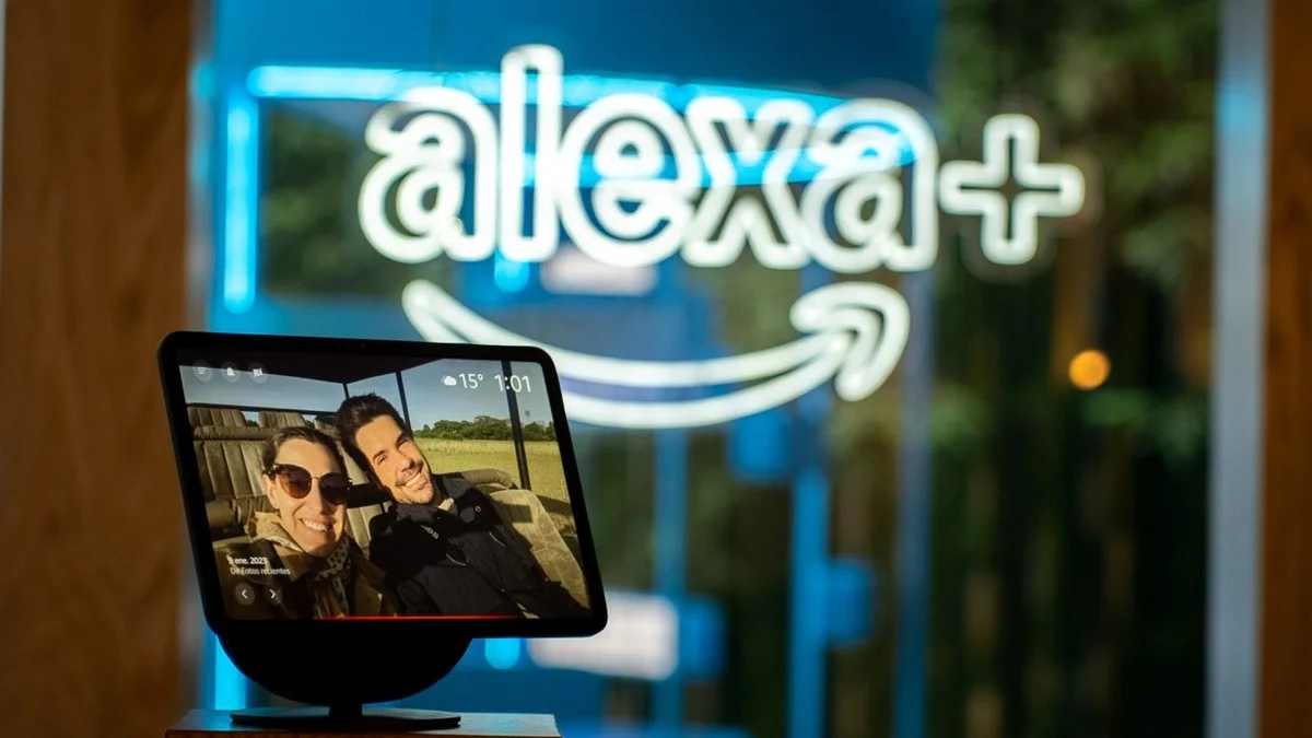 Amazon traz Alexa+ ao Brasil e aposta em IA como o ChatGPT para renovar assistente virtual