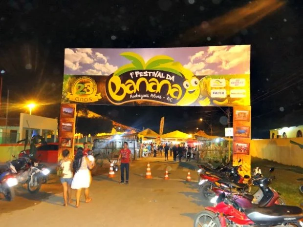 Festival da Banana tem show de Léo Magalhães confirmado em cidade do Acre; Confira programação