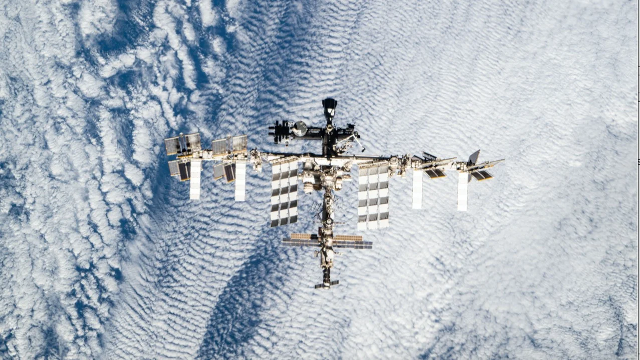 Vazamento de ar na ISS acende alerta sobre desgaste da estação espacial