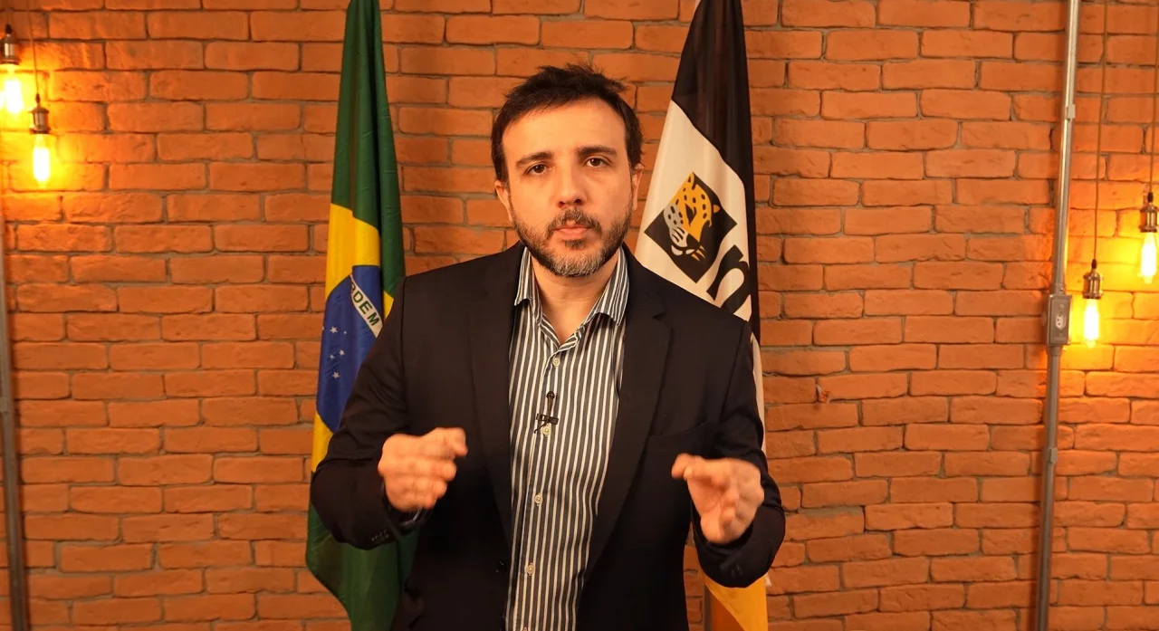 Justiça de SP nega pedido de Renan Santos para remover postagens de redes sociais sobre acusação de estupro
