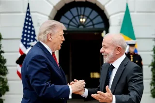 Brasil e EUA acertam retomada de negociações comerciais após ligação entre Lula e Trump
