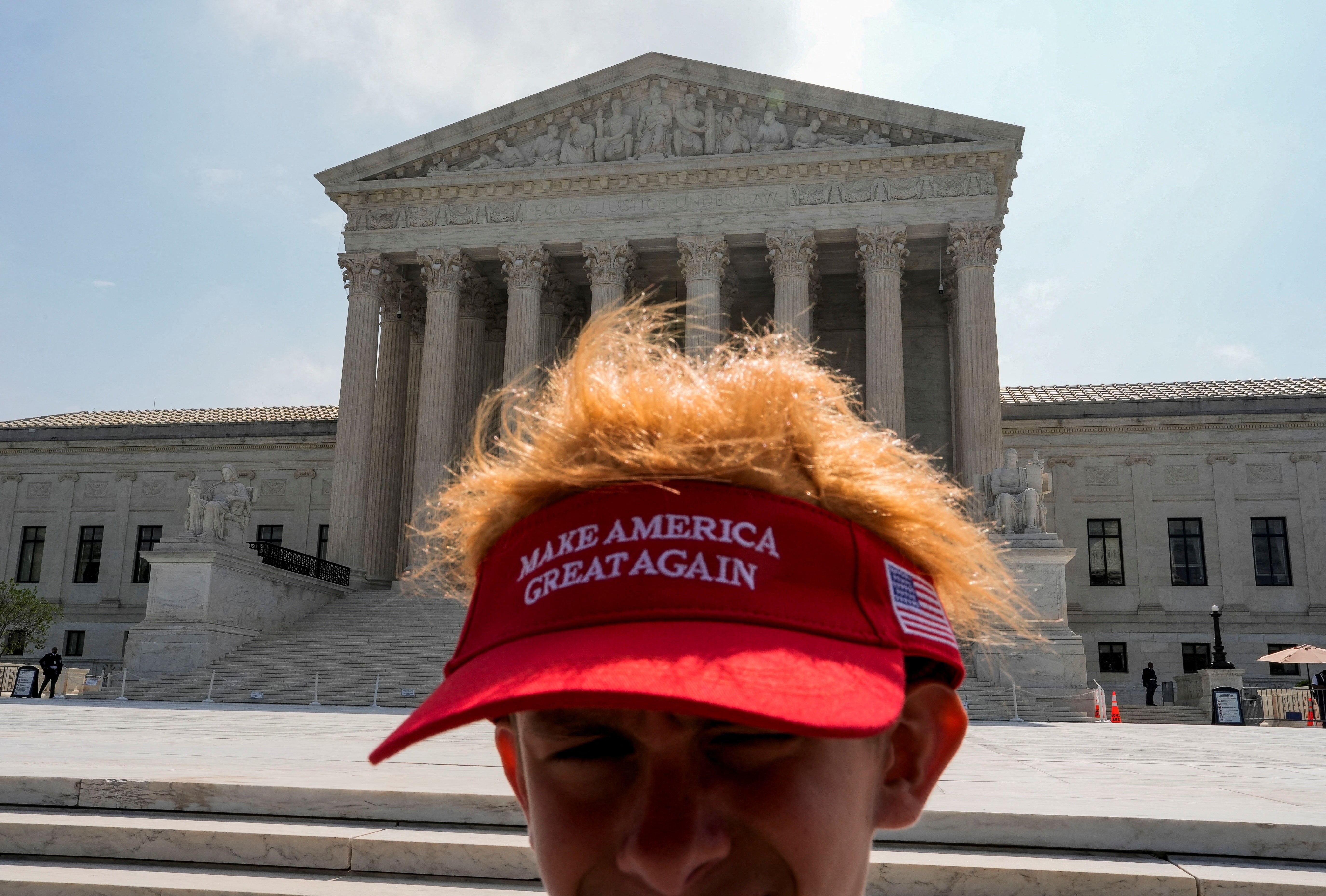 Suprema Corte dos EUA decide nesta terça se acaba com cidadania automática para quem nasce no país, como quer Trump