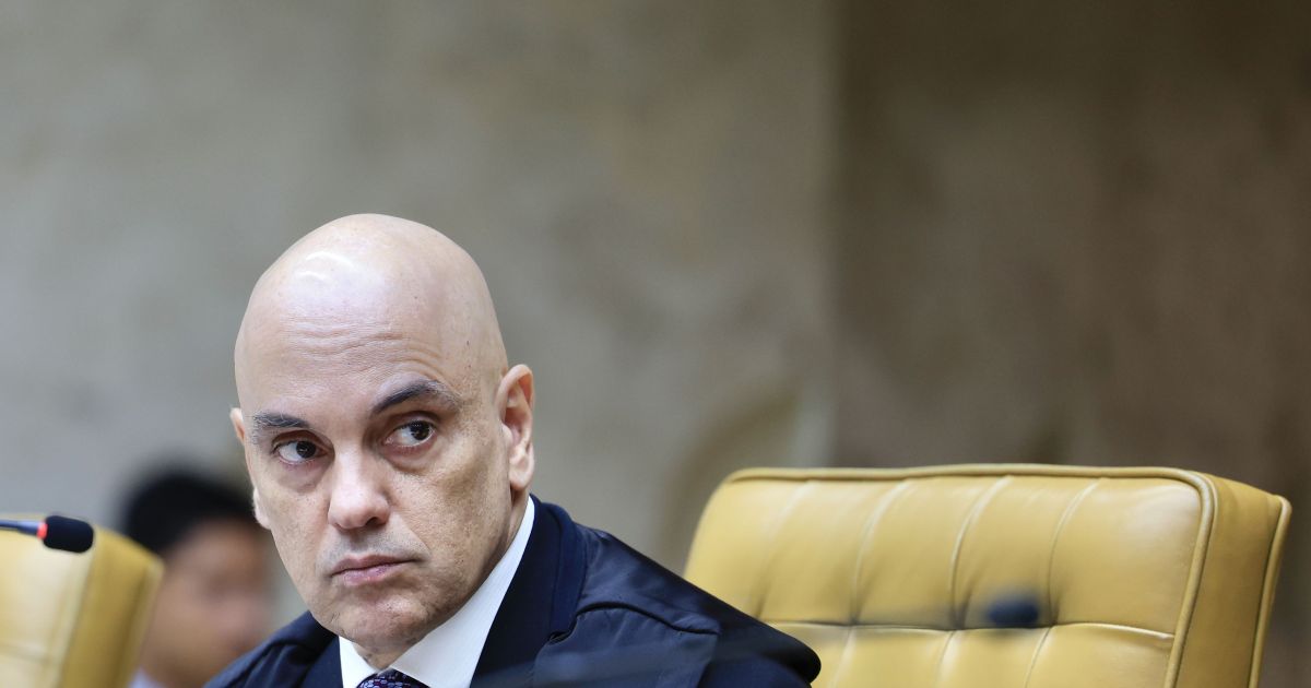 Moraes derruba exigência de seguro adicional para mototáxi por app em SP
